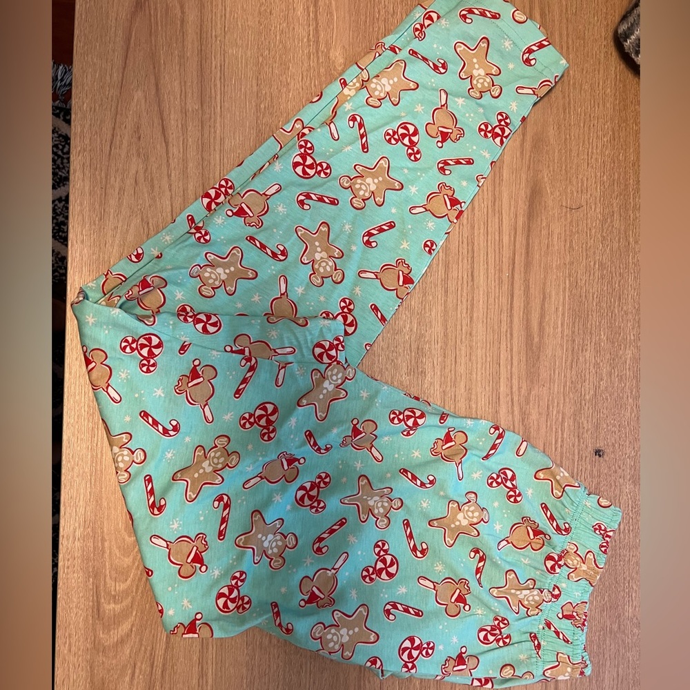 BNw/oT Disney Parks Gingerbread PJ Pants MEDIUM